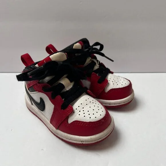 Kids Jordan 1 Red White with Black Swoosh Shoes Size 5C Black Laces - Picture 1 of 12